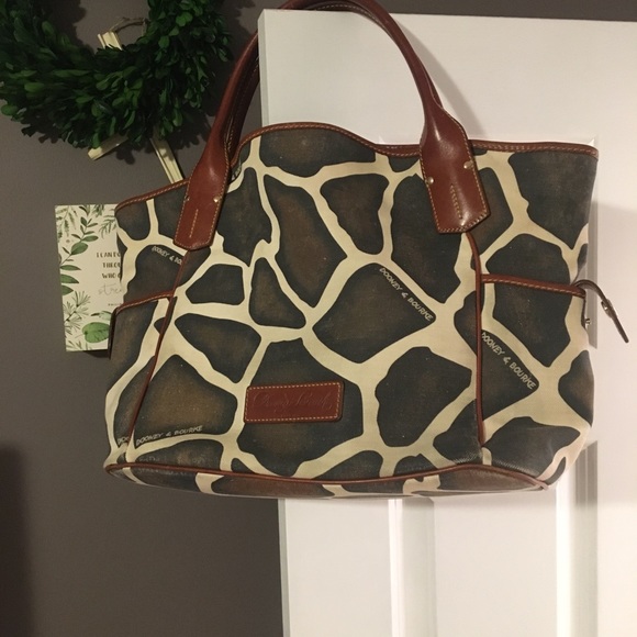 Dooney & Bourke purse - Picture 1 of 4